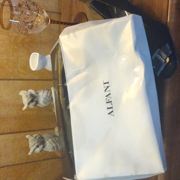 Brand New Alfani Slip-ons SZ 7M - Picture 3 of 7